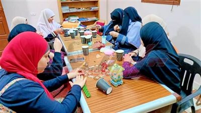ورشة تدريبية للفتيات على فن الخرز بمراكز شباب كفر الشيخ