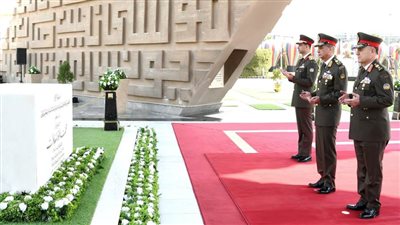 عاجل.. الرئيس السيسى ينيب وزير الدفاع لوضع الزهور على النصب التذكارى لشهداء الجيش