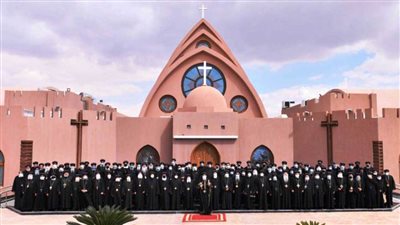 البابا تواضروس يترأس الجلسة العامة للمجمع المقدس بـمركز لوجوس بدير الأنبا بيشوي بوادي النطرون