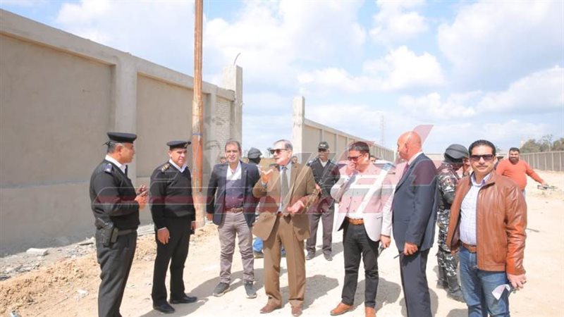 جولة المحافظ