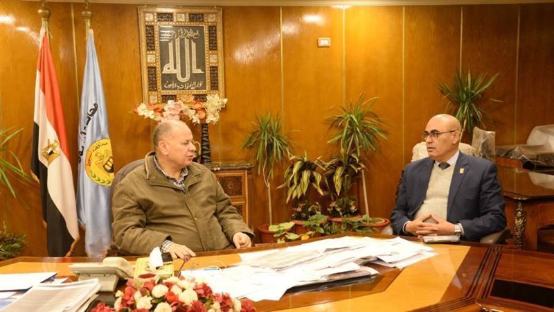 محافظ أسيوط يلتقي