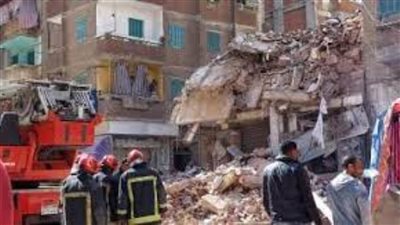 حي غرب الإسكندرية: العقار المنهار صادر له قرار بهدم طابقين وترميم باقي الأدوار