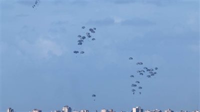 الجيش الأمريكي يعلن عن عمليات إنزال جوي جديدة لقطاع غزة