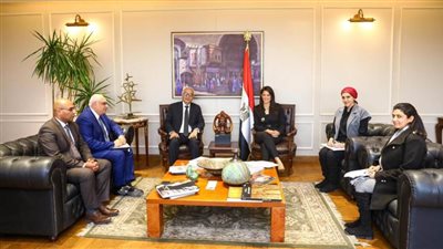 وزيرا التعاون الدولي والتربية والتعليم يتابعان تنفيذ برامج التعاون الإنمائي