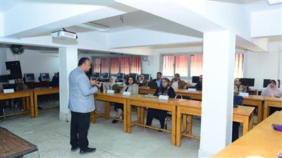 مركز تنمية قدرات أعضاء هيئة التدريس بجامعة سوهاج يختتم برنامجه التدريبي عن تصميم وتفعيل المقرر الإلكتروني