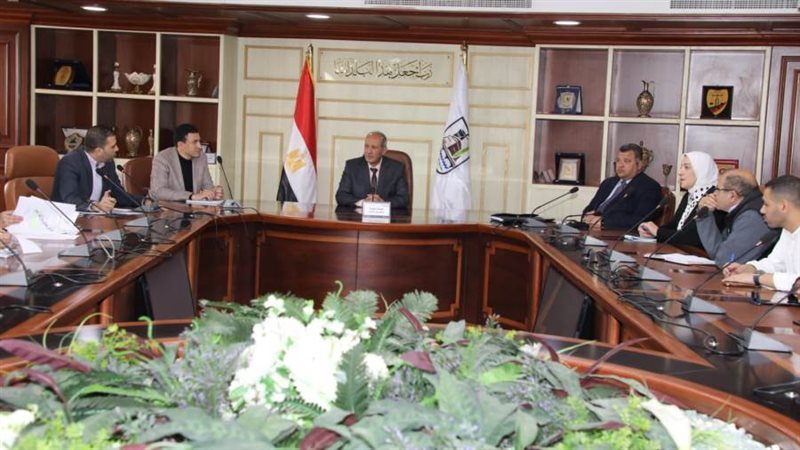 لقاء سكرتير عام محافظة