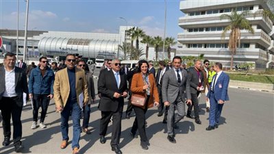 جولة  تفقدية لنائبي وزارة السياحة والآثار والطيران المدني لمطار القاهرة