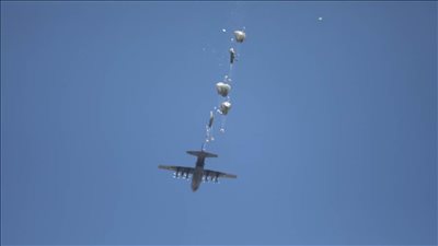  واشنطن تنفذ عملية إنزال للمساعدات فوق شمال غزة