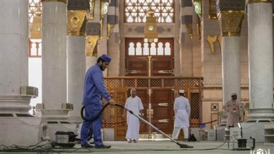 أكثر من 9 آلاف متطوّع يقدمون الخدمات في المسجد النبوي