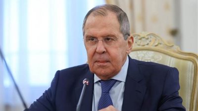 لافروف: روسيا منفتحة على إجراء محادثات بشأن أوكرانيا ولكن ليس بشأن 