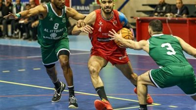 الاتحاد ينتزع الفوز من الأهلي ويعتلي صدارة دوري سوبر السلة