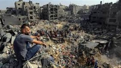 شهداء ومصابون في غارة إسرائيلية على منزل وسط قطاع غزة