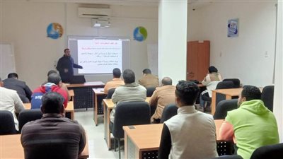 مياه الشرب بسوهاج تنظم سلسلة من ورش العمل لترشيد استهلاك الطاقة وتحسين الأداء التشغيلي 