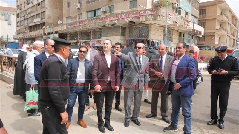 جولة المحافظ