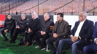 وزير الرياضة يحضر تدريب منتخب مصر استعدادًا لكأس عاصمة مصر