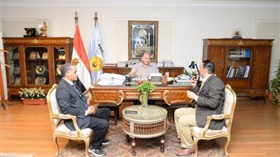 محافظ أسيوط يعلن مواعيد امتحانات النقل والشهادات الإعدادية والدبلومات الفنية والثانوية العامة 