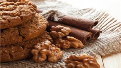 كوكيز القرفة وعين الجمل على طريقة غادة التلي 