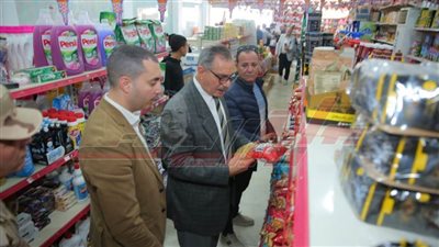 تكثيف الحملات الرقابية على الأسواق والمحال والمنشآت التجارية لضبط الأسعار