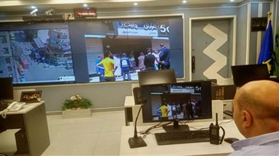 محافظ أسوان يتابع جهود احتواء حريق محدود بأحد المحلات التجارية 