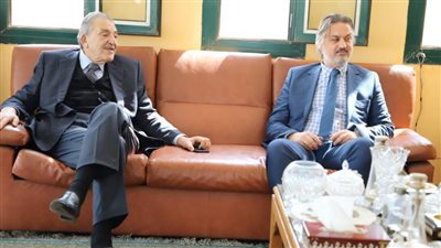 اجتماع مشترك بين 