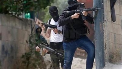 فلسطينيون يفتحون النار على حافلة مُستوطنين غرب رام الله وجيش الاحتلال يُلاحقهم بمروحية