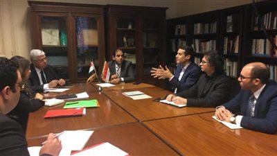 وزير التعليم العالي يعقد اجتماعا مع رئيس كلية الذكاء الاصطناعي الفرنسية