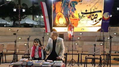 عروض فنية لفرقة البحيرة للفنون الشعبية بمكتبه مصر العامة بدمنهور