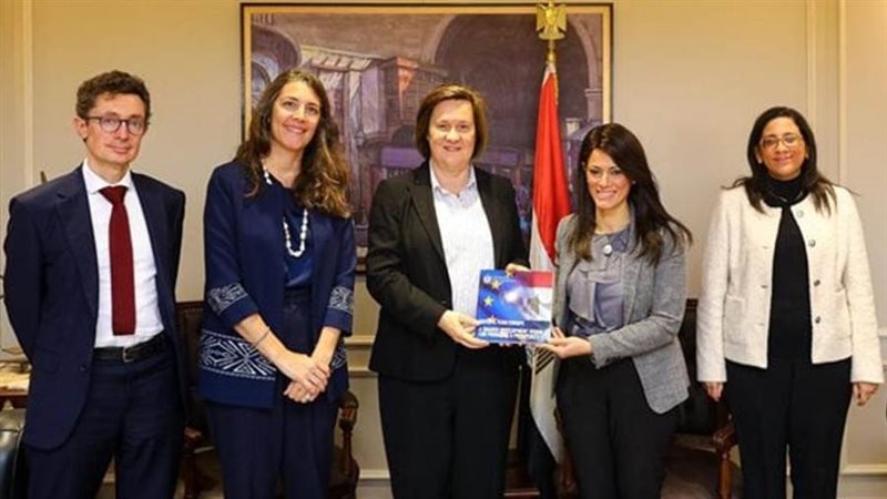 المشاط تستقبل المديرة