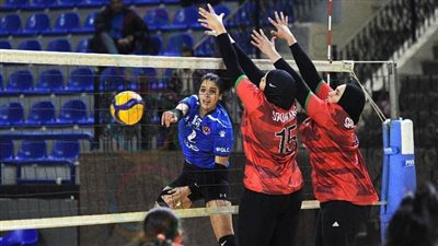 الأهلي مع سبورتنج وسموحة مع الزمالك قبل نهائي دوري سيدات الطائرة