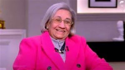 مهرجان أسوان الدولي لأفلام المرأة يكرم أستاذة المونتاج 