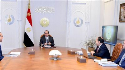 الرئيس السيسي يطالع مشروع الموازنة العامة للدولة ويوجه بالاستمرار في الانضباط المالي 