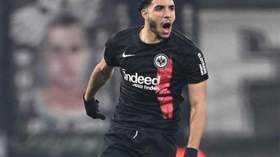 هل يشارك عمر مرموش في مواجهة يونيون برلين بالدوري الألماني