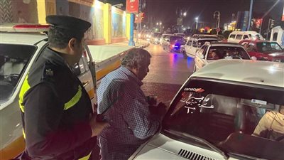 حملات مرورية مفاجئة بأسيوط لضبط الحركة المرورية وتطبيق تعريفة الأجرة الجديدة