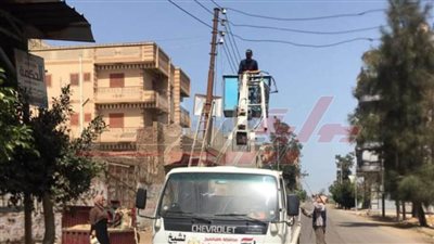 رفع كفاءة منظومة الإنارة العامة وصيانة عدد من محولات الكهرباء بكفر الشيخ
