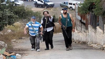  مستعمرون يعتدون على المواطنين في قرية شعب البطم شرق يطا