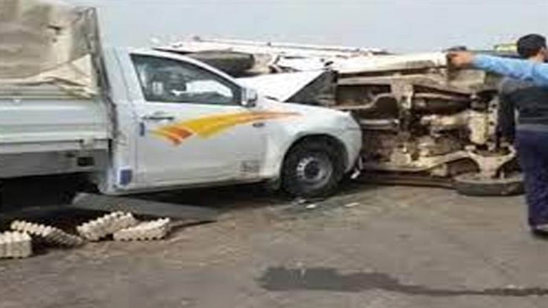 تصادم سيارتين بمدينة