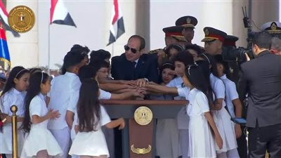 عاجل.. الرئيس السيسي يرفع علم مصر على أطول سارية بالعالم في العاصمة الإدارية الجديدة