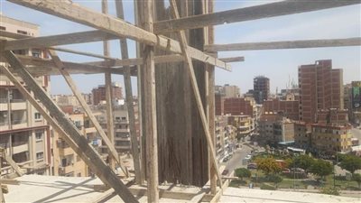 تنفيذ إزالة فورية لحالة تعدٍّ بالبناء المخالف بحي ثانِ مدينة الإسماعيلية 