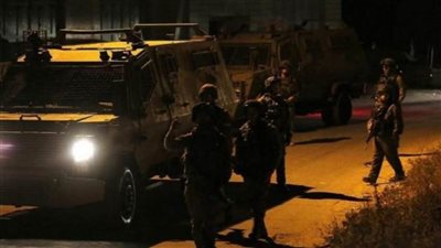  قوات الاحتلال تغلق طرقا فرعية وتدمر شبكات مياه غرب نابلس