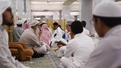 رئاسة الشؤون الدينية للحرمين الشريفين تكثف برامج حلقات القرآن في العشر الأواخر من شهر رمضان