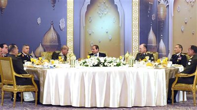 الرئيس السيسي يشهد حفل سحور بالقوات المسلحة