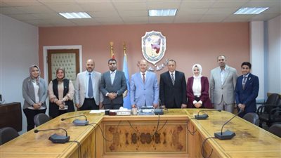  ندوة تثقيفية بجامعة سوهاج عن المشروعات القومية في تحقيق أهداف التنمية المُستدامة 