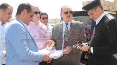 استمرار حملات تطبيق التعريفة الموحدة لمركبات التاكسى وتوكتوك بكفر الشيخ