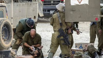 الاحتلال يُقرّ بمقتل جندي وإصابة آخرين خلال معارك جنوبي قطاع غزّة ووسطه