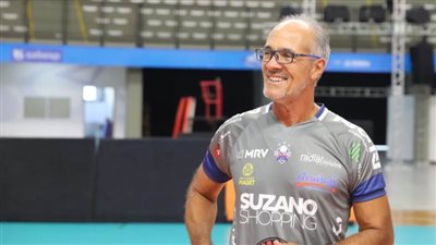 ماركوس ميراندا يقترب من قيادة منتخب رجال الطائرة في أولمبياد باريس