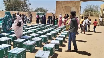 مركز الملك سلمان للإغاثة يوزع السلال الغذائية في جمهوريات الجبل الأسود 