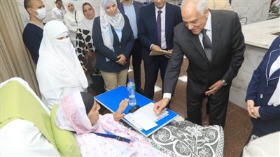 محافظ الجيزة يرسم البهجة على وجوه الأيتام والمسنين والمرضى ويقدم لهم التهنئة والهدايا 