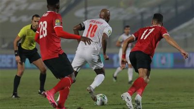 طاقم تحكيم مصري لإدارة مباراة الأهلي والزمالك القادمة
