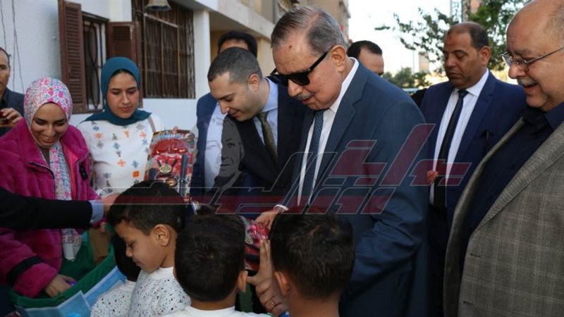 توزيع الهدايا