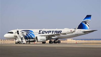 عاجل.. بيان توضيحي من مصر للطيران عن العطل المفاجئ لإحدي طائراتها اليوم 